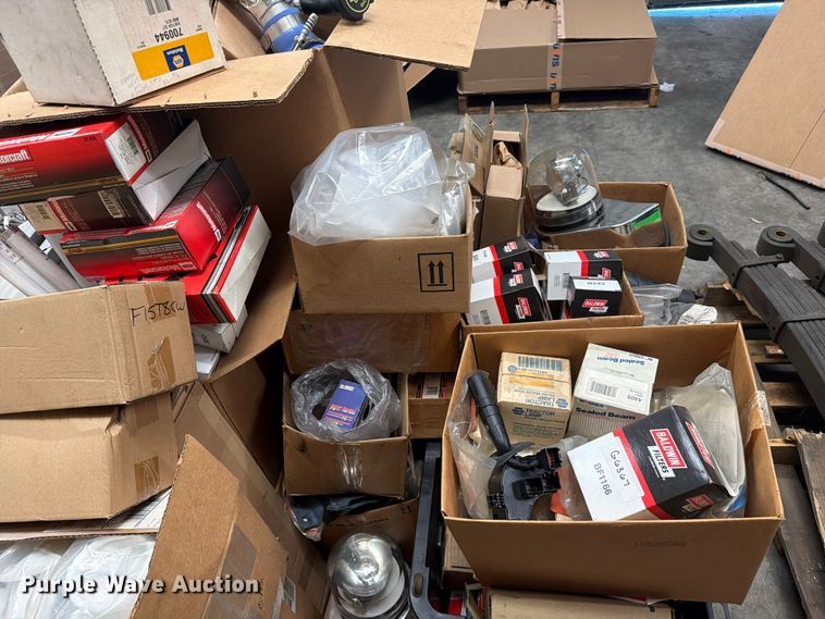 image for item FC3274 Truck parts