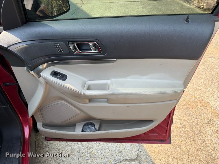 image for item FC3276 2012 Ford Explorer SUV