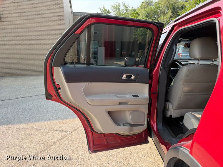 image for item FC3276 2012 Ford Explorer SUV
