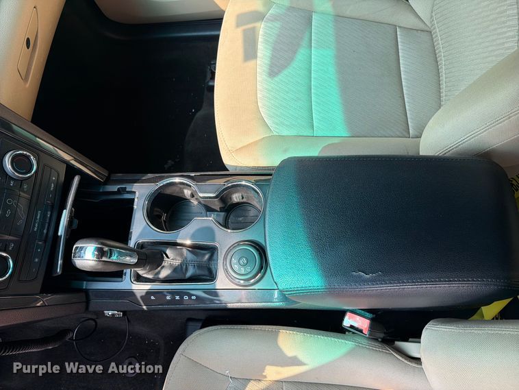 image for item FC3277 2016 Ford Explorer SUV