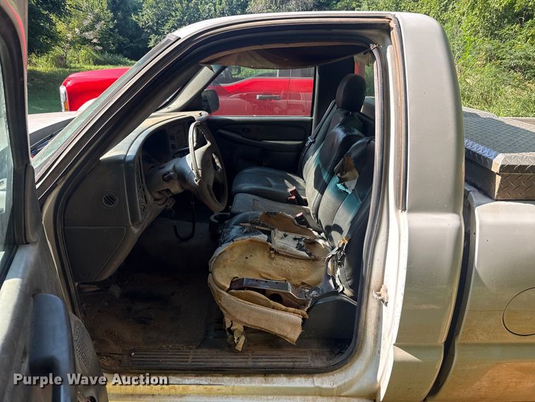 image for item FC4030 2006 Chevrolet Silverado 1500 pickup truck