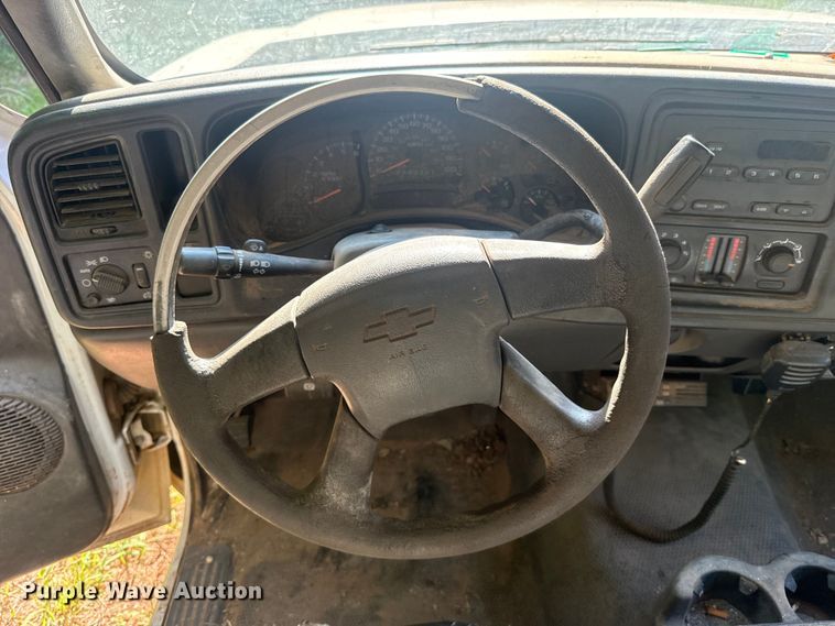 image for item FC4030 2006 Chevrolet Silverado 1500 pickup truck