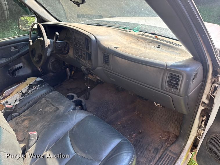 image for item FC4030 2006 Chevrolet Silverado 1500 pickup truck