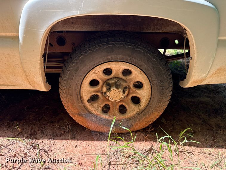 image for item FC4030 2006 Chevrolet Silverado 1500 pickup truck