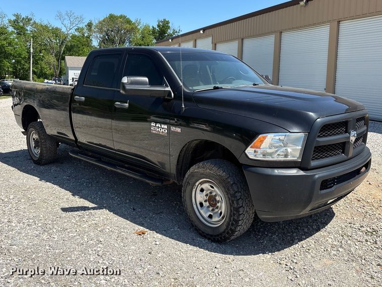 image for item FG0272 2017 RAM 2500 Crew Cab pickup truck