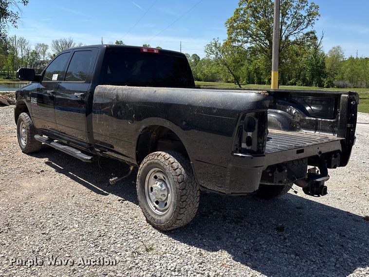 image for item FG0272 2017 RAM 2500 Crew Cab pickup truck