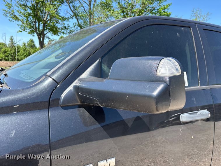 image for item FG0272 2017 RAM 2500 Crew Cab pickup truck