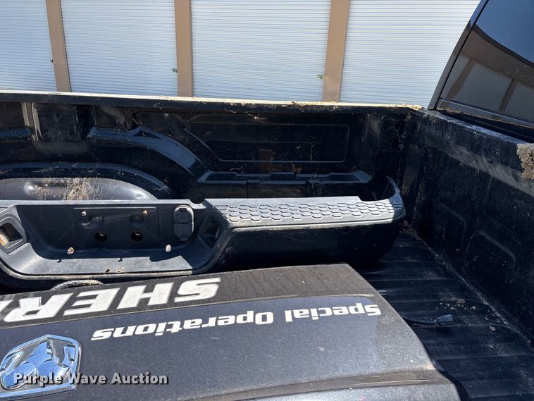 image for item FG0272 2017 RAM 2500 Crew Cab pickup truck