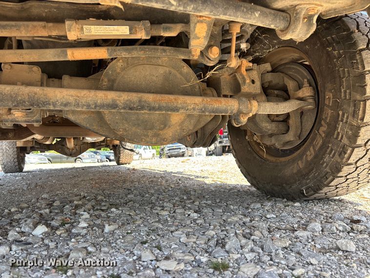 image for item FG0272 2017 RAM 2500 Crew Cab pickup truck