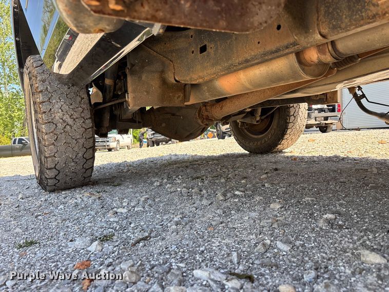 image for item FG0272 2017 RAM 2500 Crew Cab pickup truck