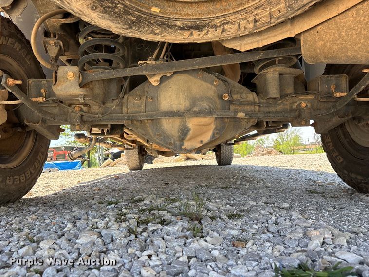 image for item FG0272 2017 RAM 2500 Crew Cab pickup truck