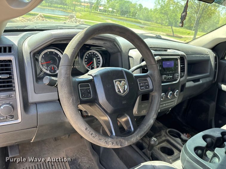 image for item FG0272 2017 RAM 2500 Crew Cab pickup truck