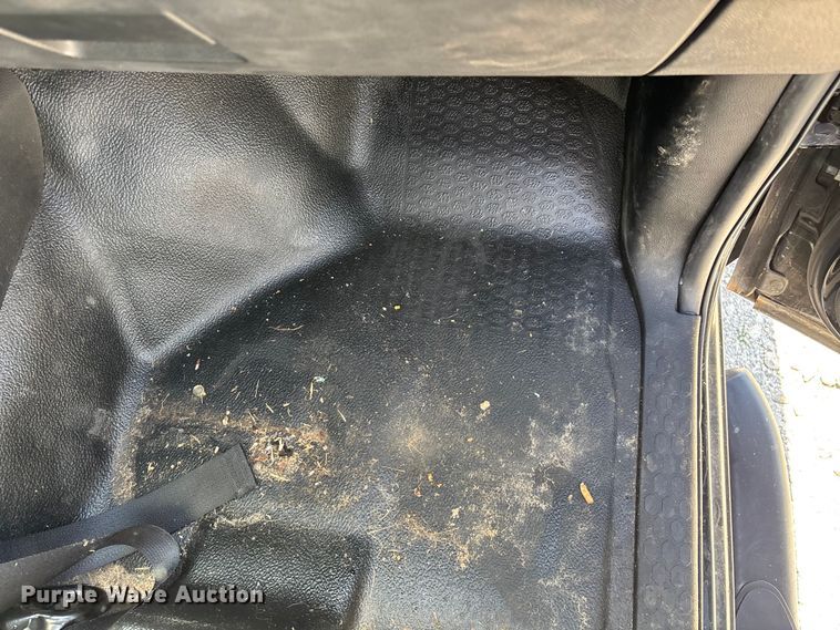 image for item FG0272 2017 RAM 2500 Crew Cab pickup truck