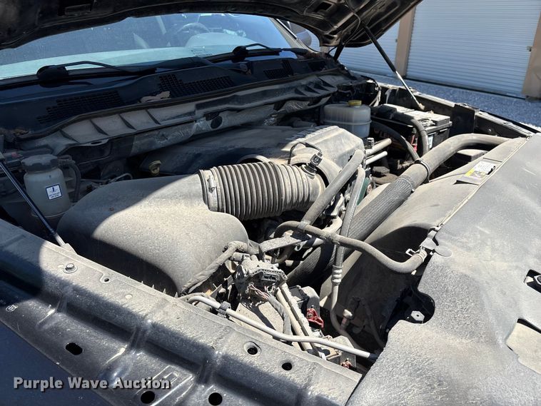 image for item FG0272 2017 RAM 2500 Crew Cab pickup truck