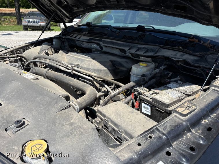 image for item FG0272 2017 RAM 2500 Crew Cab pickup truck