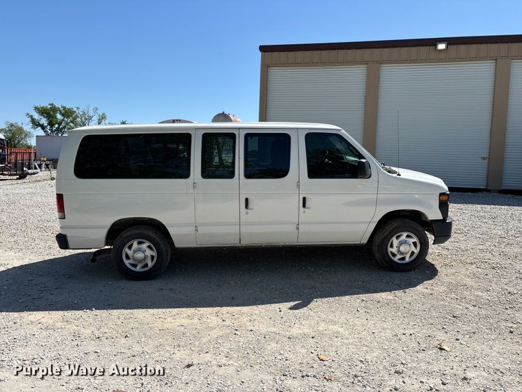 image for item FG0274 2011 Ford E350 van