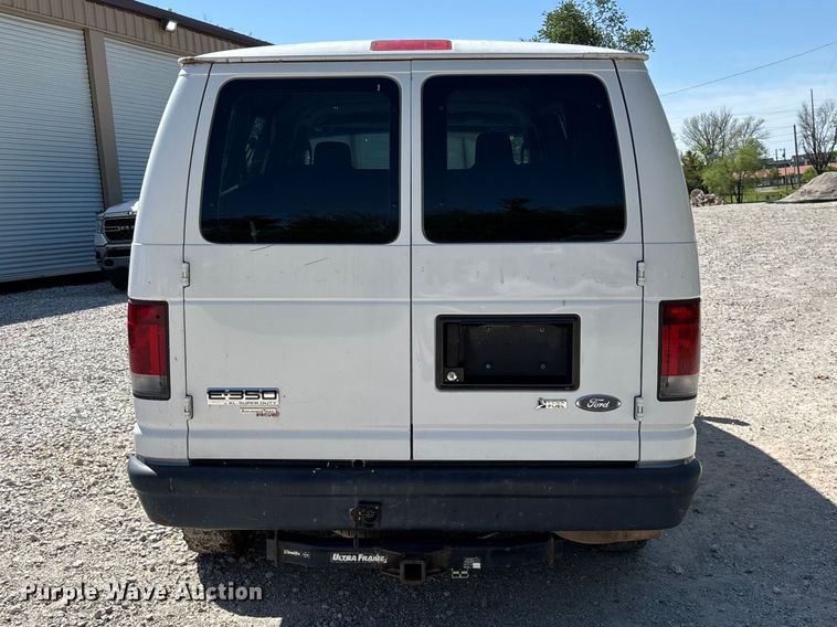 image for item FG0274 2011 Ford E350 van