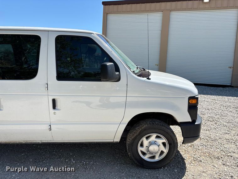 image for item FG0274 2011 Ford E350 van