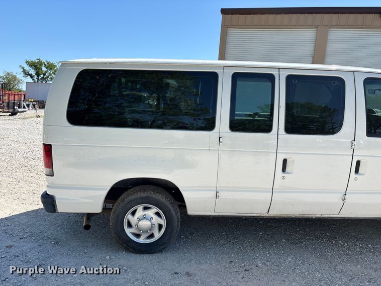 image for item FG0274 2011 Ford E350 van
