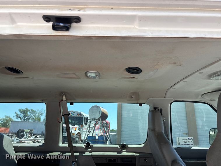 image for item FG0274 2011 Ford E350 van