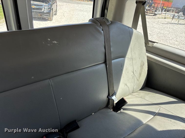 image for item FG0274 2011 Ford E350 van