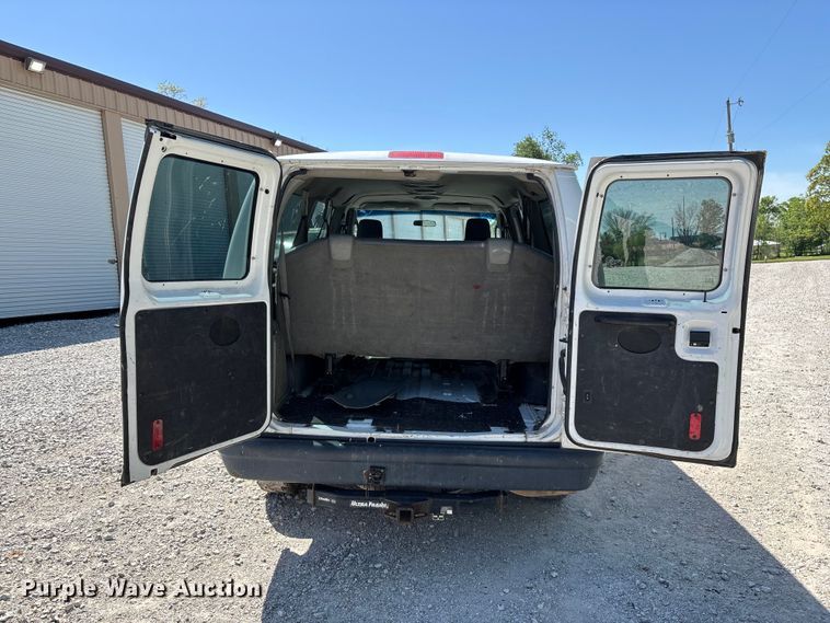 image for item FG0274 2011 Ford E350 van