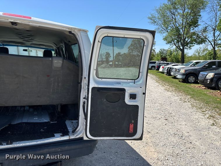 image for item FG0274 2011 Ford E350 van