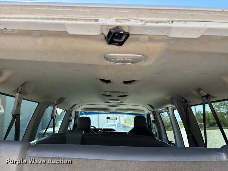 image for item FG0274 2011 Ford E350 van