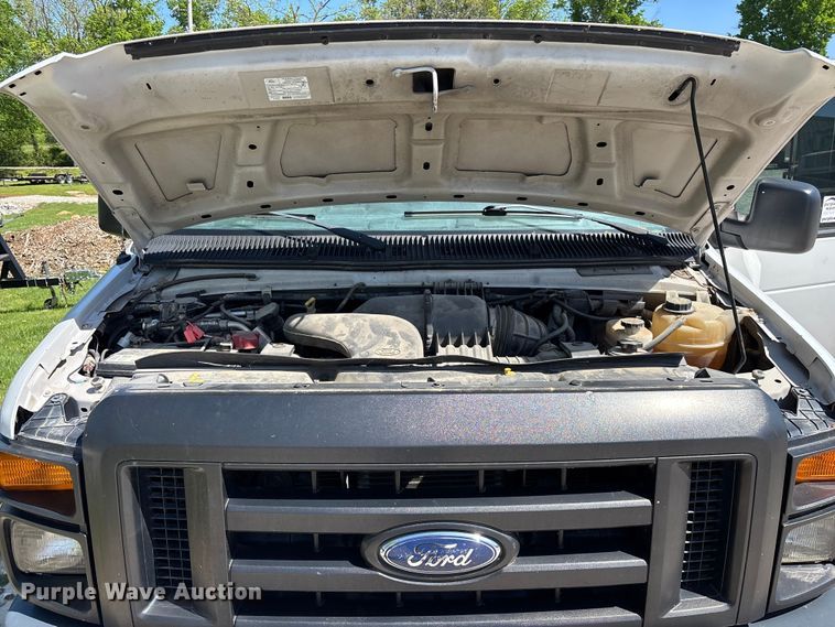 image for item FG0274 2011 Ford E350 van