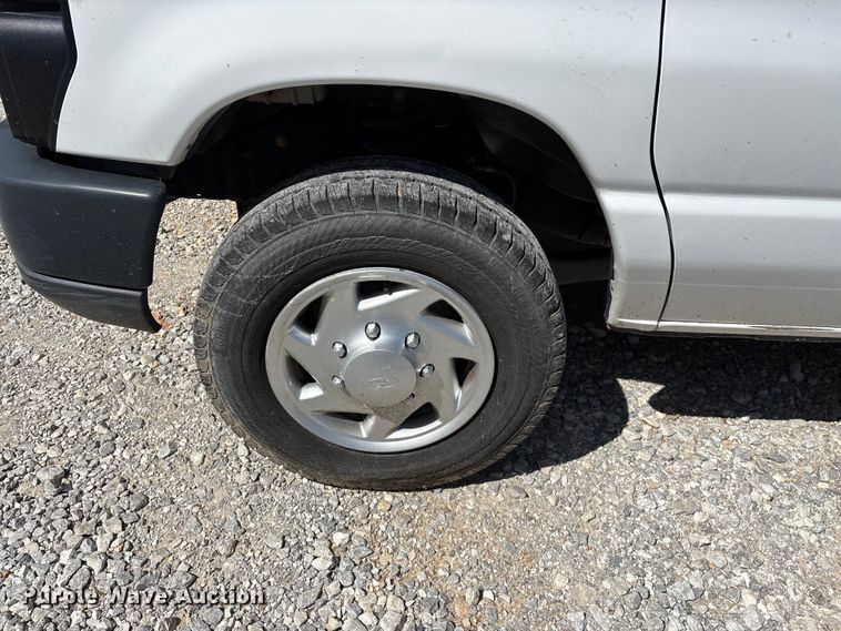 image for item FG0274 2011 Ford E350 van