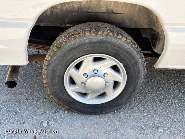 image for item FG0274 2011 Ford E350 van