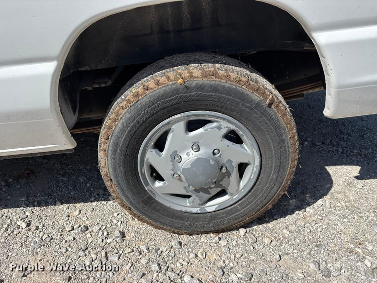 image for item FG0274 2011 Ford E350 van