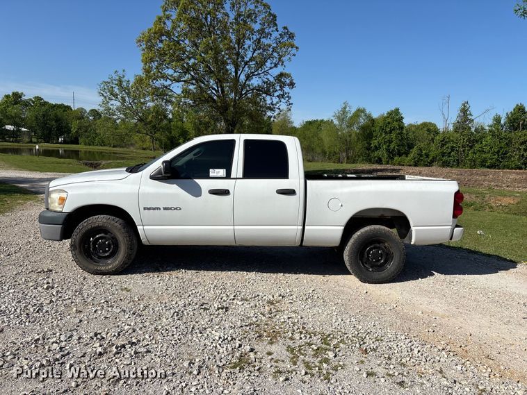 image for item FG0278 2007 Dodge Ram 1500 Ext. Cab pickup truck
