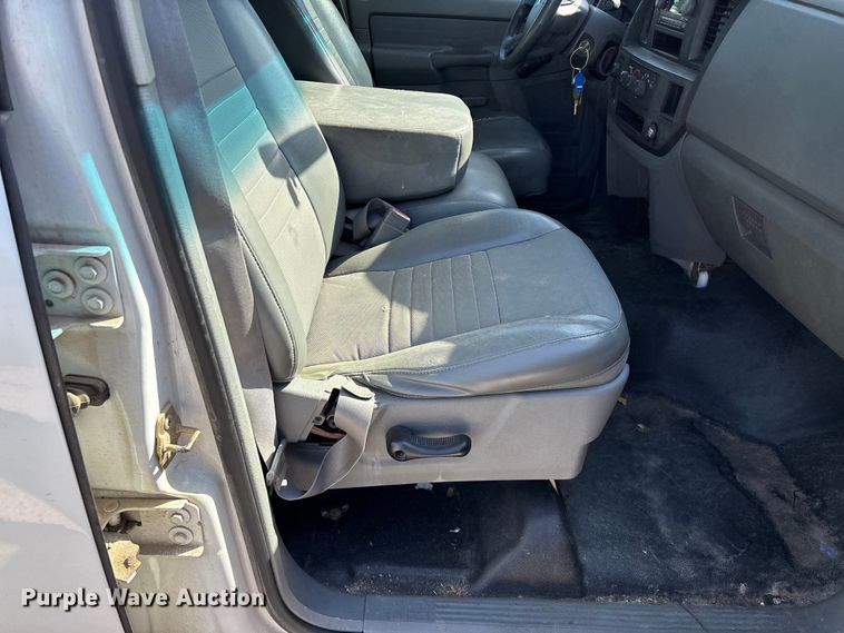 image for item FG0278 2007 Dodge Ram 1500 Ext. Cab pickup truck