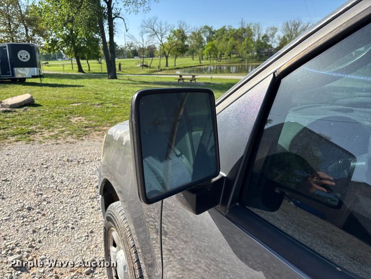 image for item FG0279 2007 Ford F150 XL pickup truck