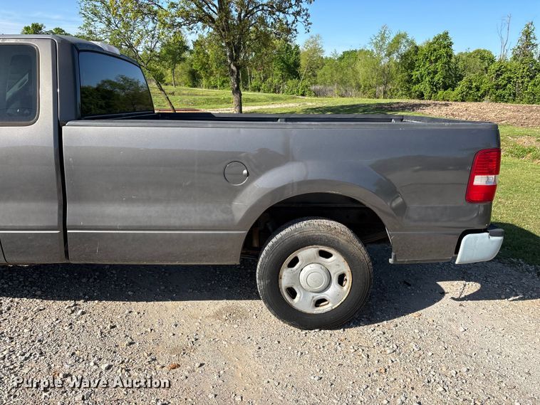 image for item FG0279 2007 Ford F150 XL pickup truck