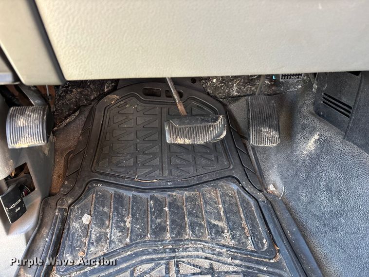 image for item FG0279 2007 Ford F150 XL pickup truck