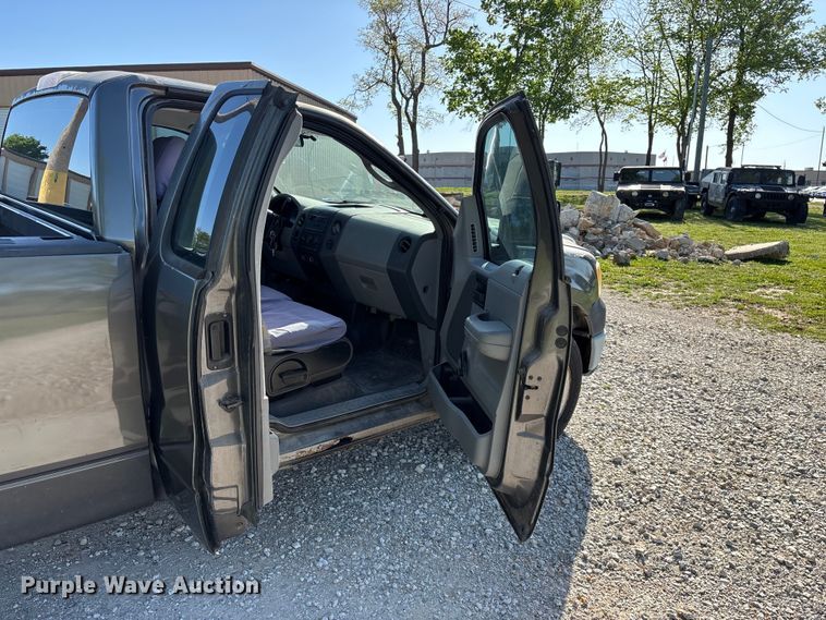 image for item FG0279 2007 Ford F150 XL pickup truck