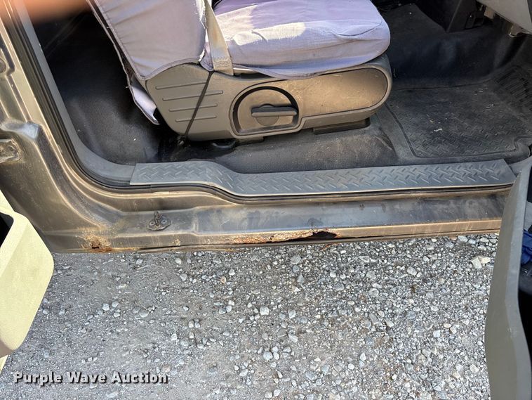 image for item FG0279 2007 Ford F150 XL pickup truck