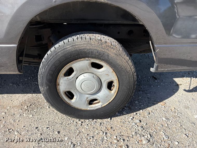 image for item FG0279 2007 Ford F150 XL pickup truck