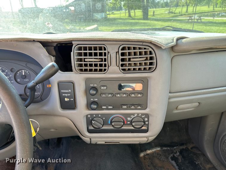 image for item FG0281 2003 Chevrolet S10 pickup truck