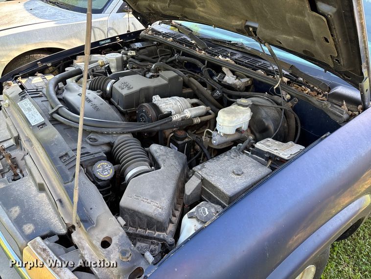 image for item FG0281 2003 Chevrolet S10 pickup truck