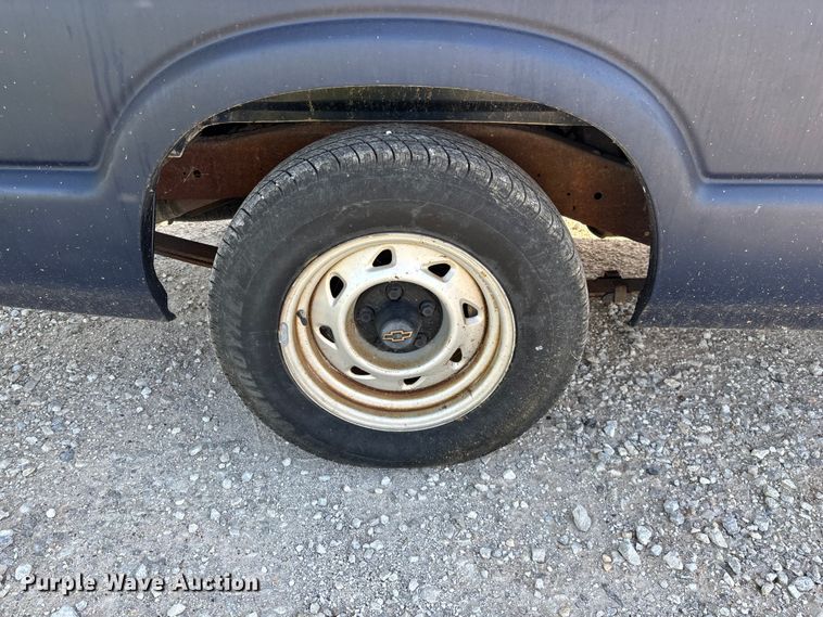 image for item FG0281 2003 Chevrolet S10 pickup truck