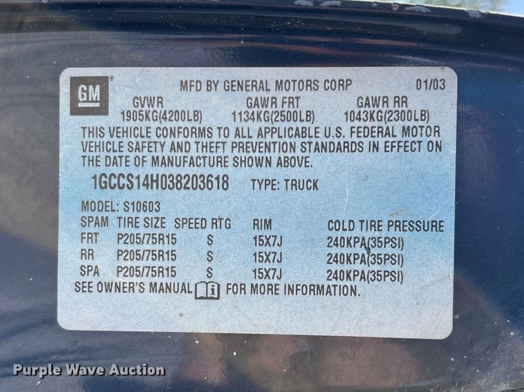 image for item FG0281 2003 Chevrolet S10 pickup truck