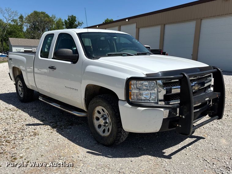 image for item FG0284 2012 Chevrolet Silverado 1500 Ext. Cab pickup truck