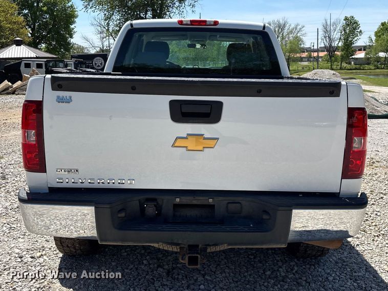 image for item FG0284 2012 Chevrolet Silverado 1500 Ext. Cab pickup truck