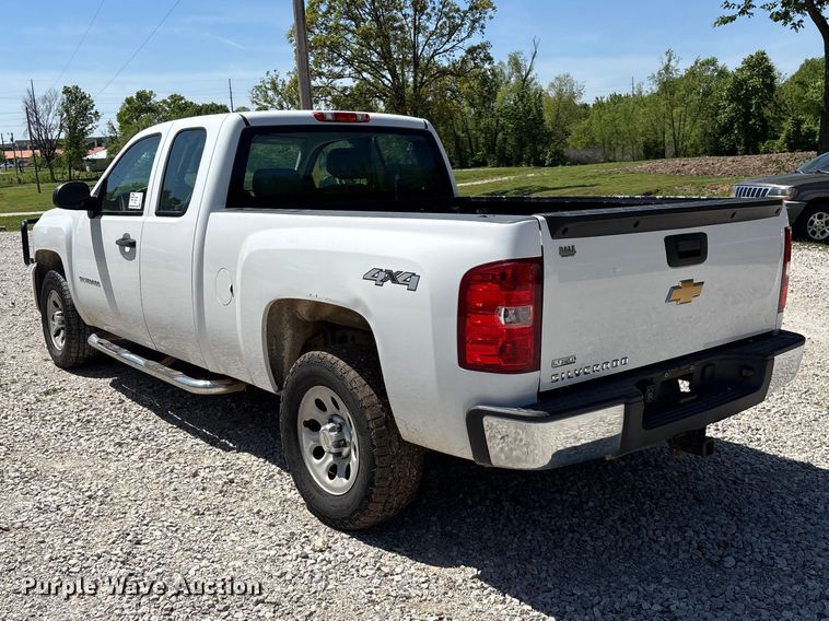 image for item FG0284 2012 Chevrolet Silverado 1500 Ext. Cab pickup truck
