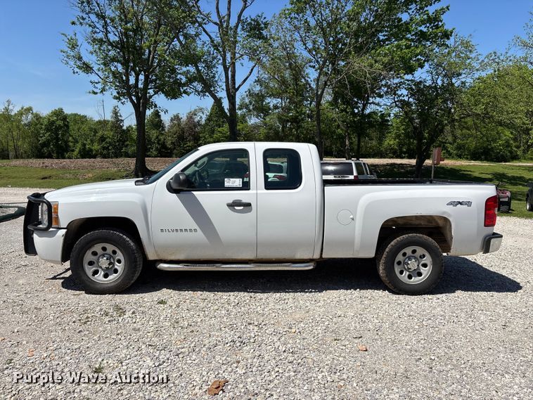image for item FG0284 2012 Chevrolet Silverado 1500 Ext. Cab pickup truck