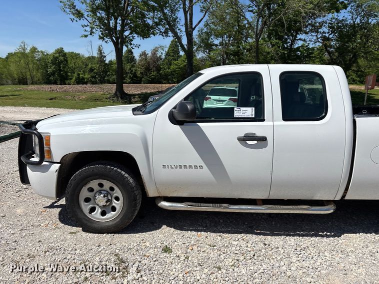 image for item FG0284 2012 Chevrolet Silverado 1500 Ext. Cab pickup truck