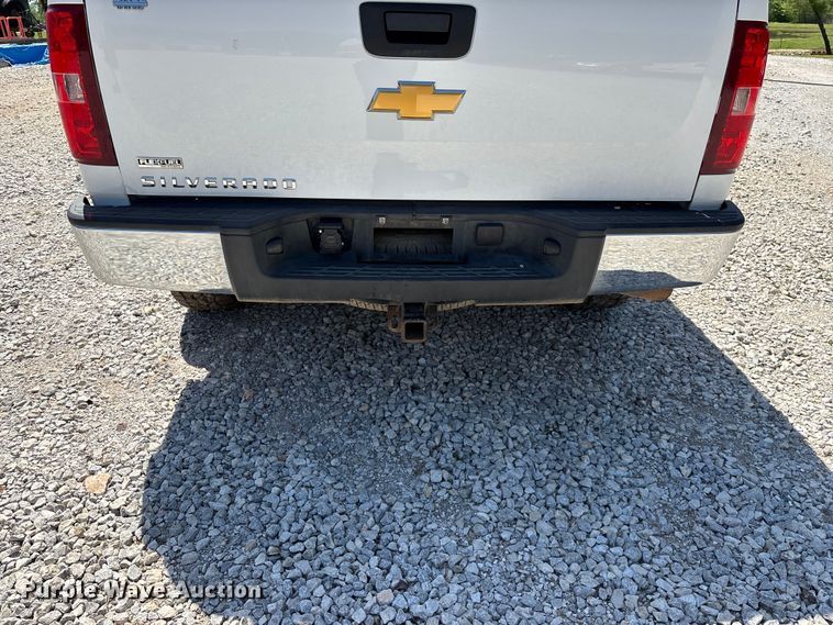 image for item FG0284 2012 Chevrolet Silverado 1500 Ext. Cab pickup truck